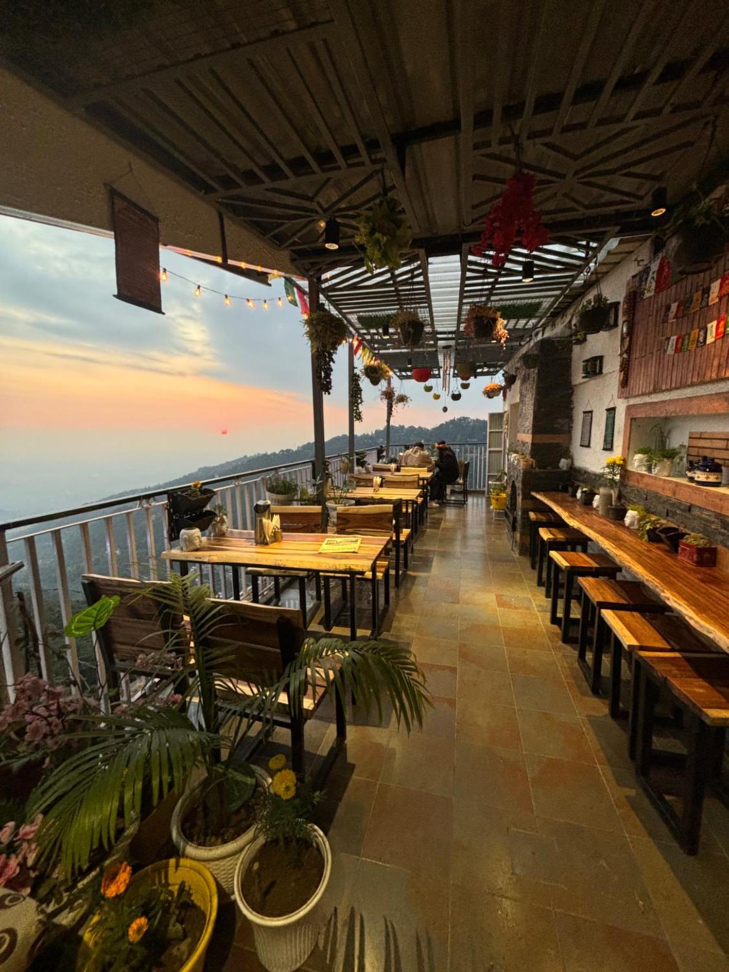 Lord Krishna Boutique Stay Dharamshala Ngoại thất bức ảnh