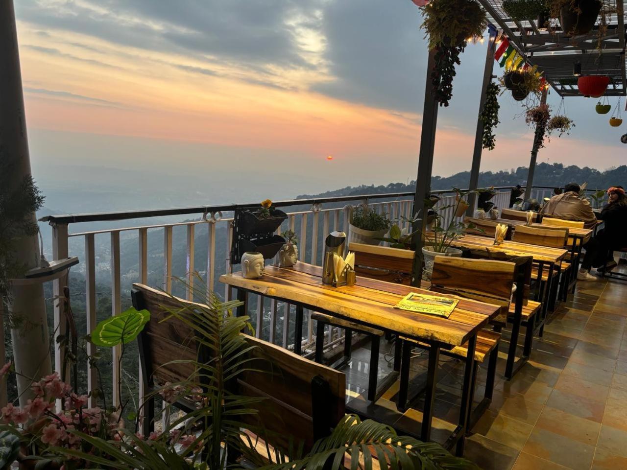 Lord Krishna Boutique Stay Dharamshala Ngoại thất bức ảnh
